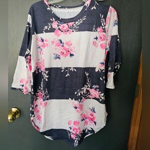 Black & white floral stripe 3/4 sleeve tunic